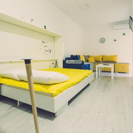 Hristovi Apartments Skopje Buitenkant foto