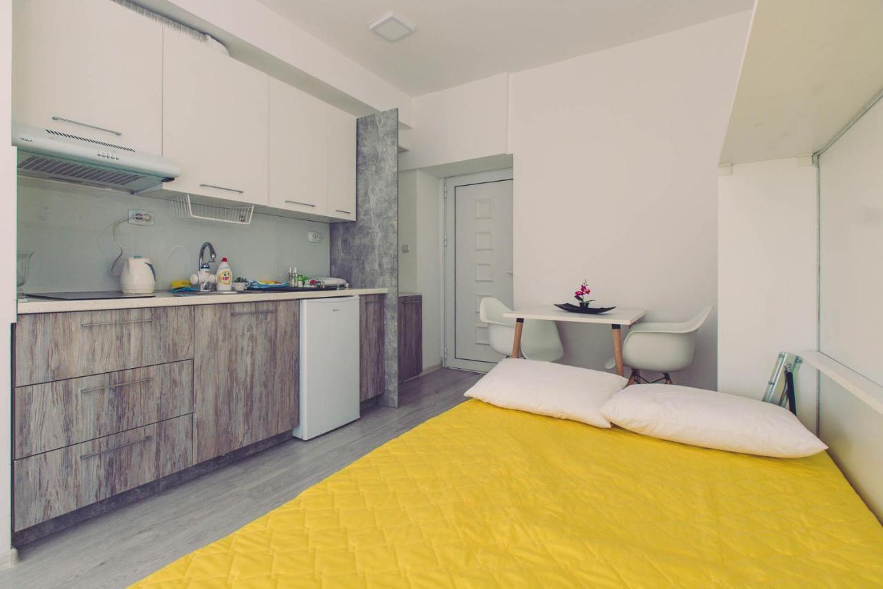 Hristovi Apartments Skopje Buitenkant foto