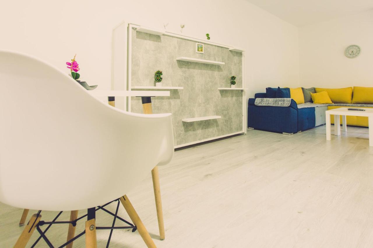 Hristovi Apartments Skopje Buitenkant foto