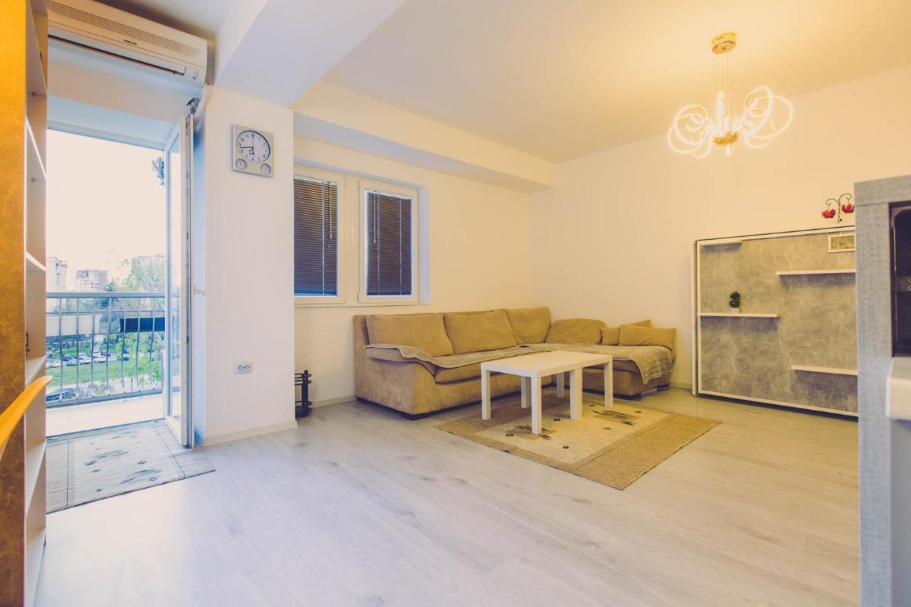 Hristovi Apartments Skopje Buitenkant foto