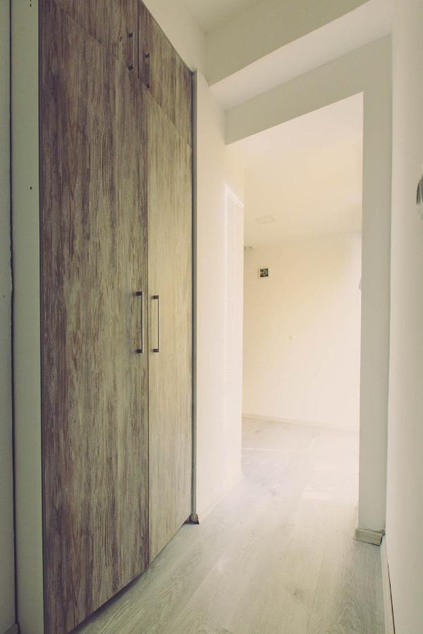 Hristovi Apartments Skopje Buitenkant foto