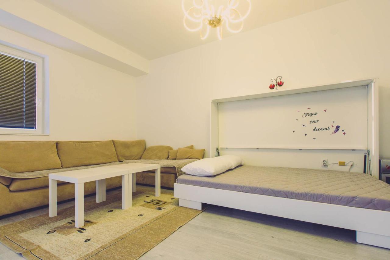 Hristovi Apartments Skopje Buitenkant foto